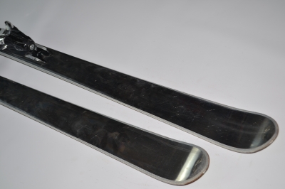 Narty Volant Silver 165cm (NU5482)