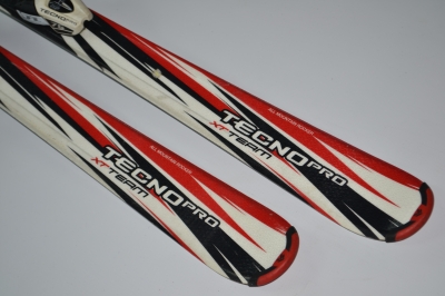 Narty TecnoPro Xt Team JR 140cm (NU6342)