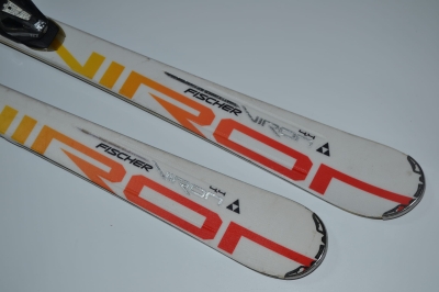 Narty używane Fischer Viron 4.4 160cm (NU613) 